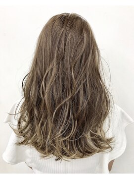 クレア 上大岡(CREA) 脱白髪染めハイライト