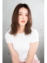 パノラ(PANOLA)&nbsp;センターパートかき上げパーマスタイル　ナチュラルウェーブ