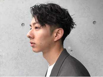 キングオブヘアバイノイズアンドフィフス 京都駅前店(KING of hair by NOISM&fifth)の写真/《ひげ》×《ツイストスパイラルパーマ》で大人の色気を感じさせながらも清潔感あるスタイルを演出[京都駅]