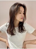 大人可愛い レイヤーロング 顔まわりレイヤー 毛先ワンカール