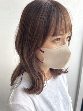 イズ(is.) ベージュカラー/透明感