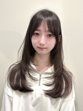 ユニコ(unico) 韓国風/レイヤー/小顔/前髪カット/髪質改善/グレージュ/透明感