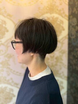 レヴェヘア rever hair 刈り上げボブ