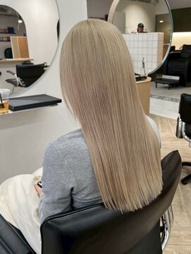 ラヴィズム(LUVISM) ダブルカラー/ケアブリーチ/インナーカラー/顔周りレイヤー