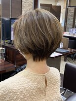 キャラ 池袋本店(CHARA) 白髪ぼかしハイライトショートカット◎【池袋/ブリーチ/ボブ】