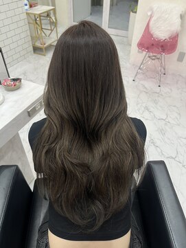 ミニョン(mignon) 韓国/ダブルカラー/ブリーチ/ピンク/学割U24/新越谷/南越谷/草加