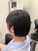 ナナ(7nana) 切りっぱなしボブ