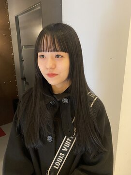 ニード(need) 髪質改善酸性ストレート黒髪ロング