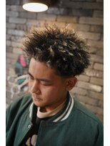 フォーコーナーズカットショップスリーセント 栄(FourCornersCutShop 3/cent)&nbsp;スパイキーアフロ