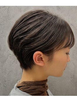 ホロル(horol)の写真/≪栄・矢場町エリアNEWOPEN≫1人1人の骨格や髪質を見極めた似合わせカットで理想のスタイルに◎