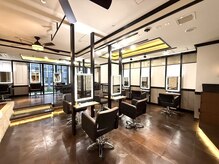 シエル(CIEL)の雰囲気(広々としたおしゃれな店内で最高のひと時を!!)