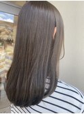 オリーブグレージュ