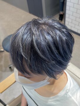 グラッシー センター北店(GLASSI) 【脱白髪染めハイライト】マニッシュショート★スモーキーグレー