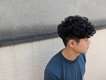 リレーションメンズヘアー(RELATION MEN'S HAIR)の写真/【なんば駅５分】"バーバー"だからこそ実現できるスタイル。ラフだけど格好よくきまるRELATIONのパーマ