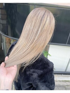 アクト(ACT) ブロンドベージュ/ハイトーンカラー/ハイライト/レイヤー