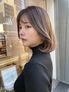 ヌード(NUDE) NUDEレイヤーボブ顔周りレイヤーロブ切りっぱなしボブ結べるボブ