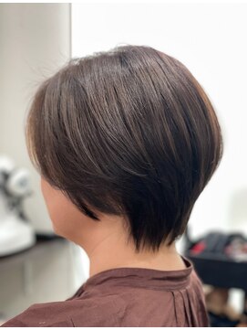 ルアン(Luan) ショートボブ【横浜／横浜駅】