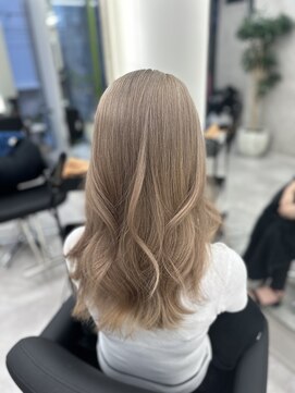 アルドーレ(Ardore) ☆ブリーチ2回～できるホワイトベージュカラー