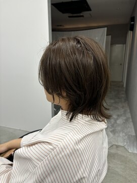 テラス トヨタ(Telasu Toyota) 20代30代40代◎大人可愛いセンターパートのウルフレイヤー