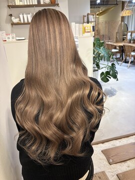 ココルアナ(coco luana) バレイヤージュ/海外風/ケアブリーチ/髪質改善/ハイトーン/学割