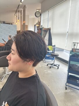 マンタップヘアー(Man Tap Hair) 刈り上げショート　ニュアンスパーマ