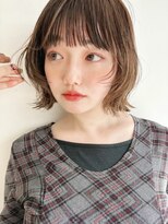 フィーリーカラー 大阪梅田店(feery color)&nbsp;ベージュインナーカラーショートボブレイヤーミディアム前髪