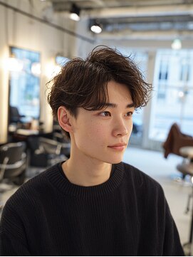 クレビアテン(CreBiA ten_) メンズパーマ/カルマパーマ/センターパート/ニュアンスパーマ