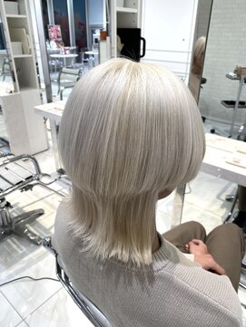 ヘアーアンドメイク ニューヨークニューヨーク 姫路店(Hair&Make NYNY) ホワイトカラー