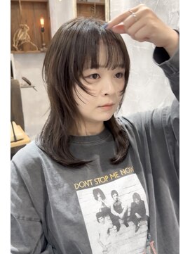 クラシカ(classika) ウルフレイヤーカット×グレージュ♪