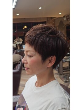 ショートカット ショートヘア 前髪 短め