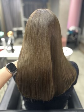 ジュエム(jouerm) 透明感オリーブたっぷりグレージュ♪♪