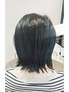 アンベリールフルー(EMBELLIR fleur) 肩上のボブカットスタイル