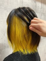 ル ジャルダン 戸塚店(le jardin) 黒髪と映えるイエローインナーカラーボブ