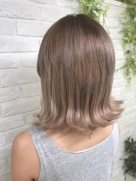 アンククロス 表参道(ANKH CROSS) ロアエクステ×ミルクベージュ【ANKH CROSS表参道】