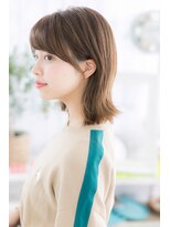 ヘアアンドビューティー ミック(Hair & Beauty miq)&nbsp;斜めバング×耳かけの外ハネガーリーミディb