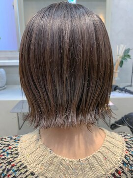 テトヘアー(teto hair) 前下がりボブ、フレンチボブ、外はねボブ