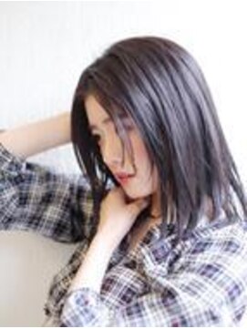 リラ(riLLA) 黒髪さらつやストレート