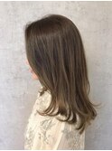 レイヤー×アッシュベージュハイライト【ハイライトブリーチ】