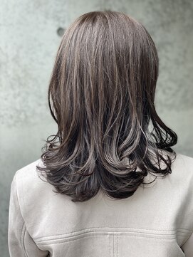 ファミーユラグ キチジョウジ(famille raugh) ミディアムパーマスタイル