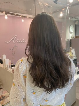 ネウィ 秋田(newi) 大人かわいいエギョモリ ミルクティーブラウン ひし形シルエット