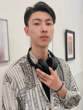 ハニーシブヤ(HONEY shibuya) ビジネス対応!ツーブロックアップバングショート