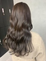 ルネ 北千住(Renee)&nbsp;アッシュグレージュ_ウェーブヘア_透明感カラー