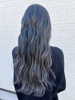 ゴデーレ(GODERE)&nbsp;ハイレイヤー韓国ウェーブロング×グレー系バレイヤージュカラー