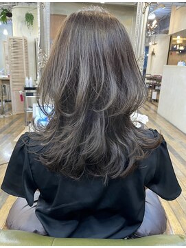 マインバイアフロートギンザ(MYNE by AFLOAT GINZA) レイヤーカット