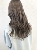 透け感グレージュ