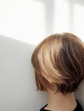 ルーファス メグロ(Ruufus Meguro) 40代50代くびれショートボブ 2506