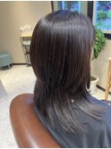 セミロング　くびれスタイル