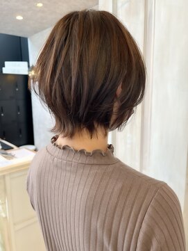 キャアリー(Caary) 福山人気ダメージレス艶髪チョコレートブラウンレイヤーボブ20代