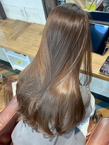 トレス(TRESS)&nbsp;レイヤーカット　アッシュブラウン　ブリーチなし　表参道