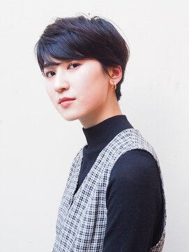 メイクス 表参道(MAKE'S omotesando) 大人っぽさとカッコよさを兼ねそなえたハンサムショートスタイル